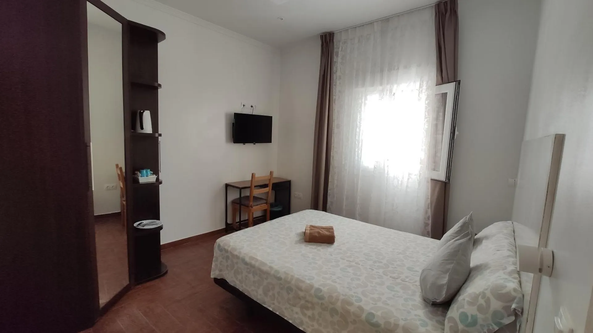 Dormir En Cadiz Guest House 0*,